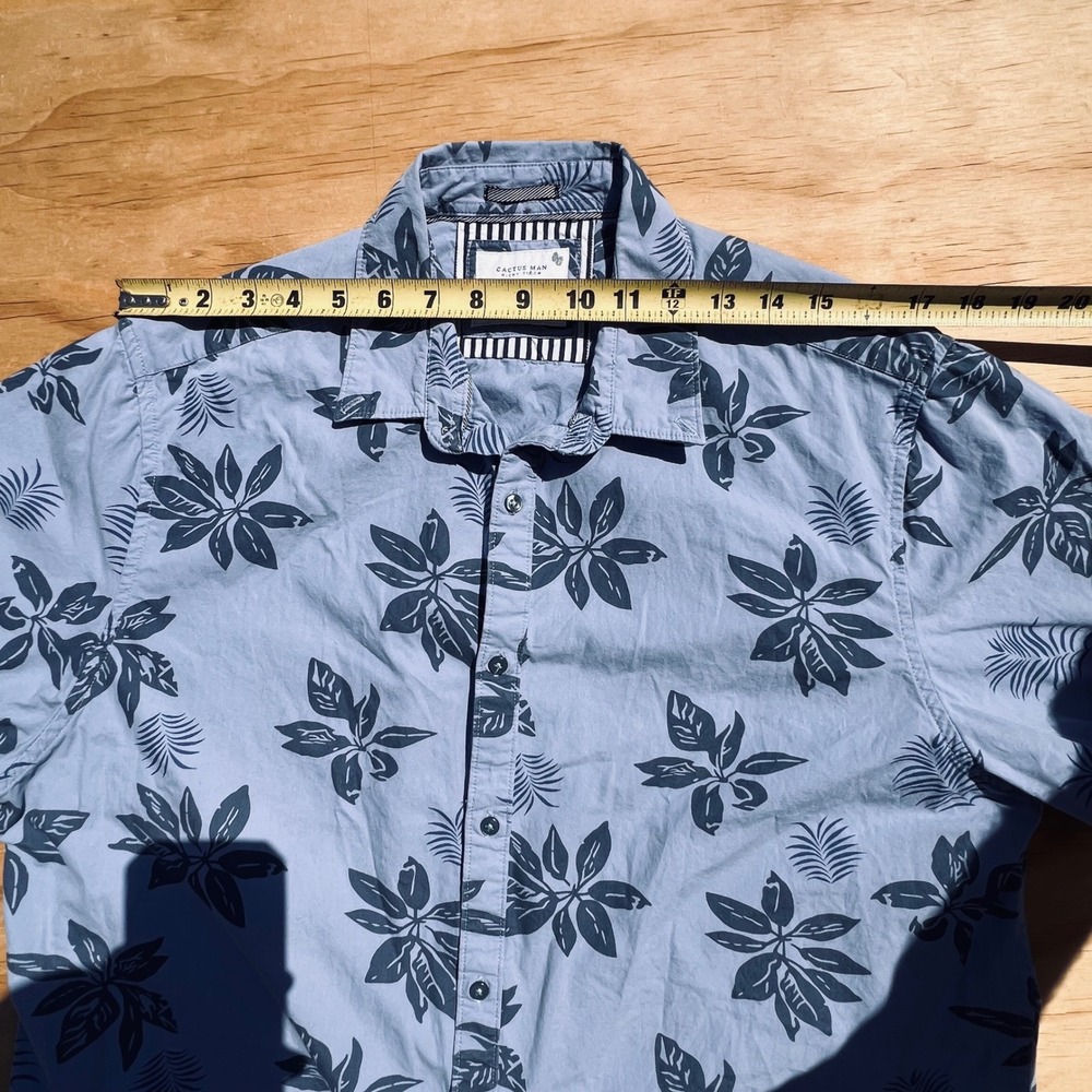 Cactus Man Ricky Singh Mens L Blue Floral Tropical Short Sleeve Button Down - Picture 5 of 6